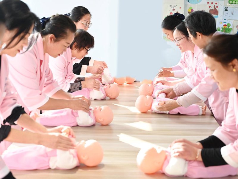 月嫂服务：如何为新手妈妈保驾护航